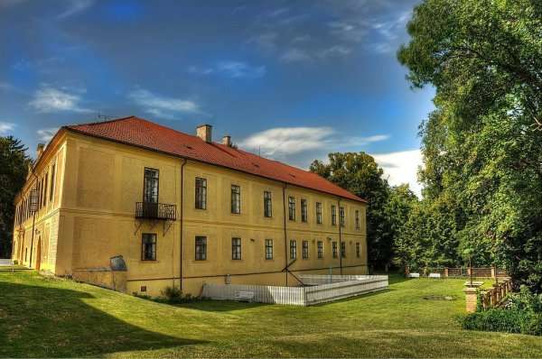 Hotel Zámek Hostačov