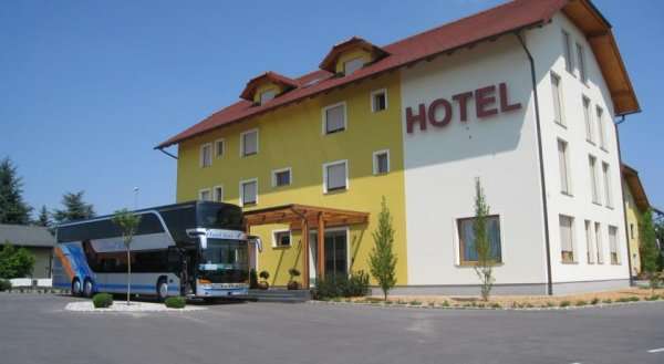 Hotel Bau