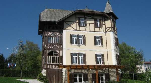 Plemljeva Villa