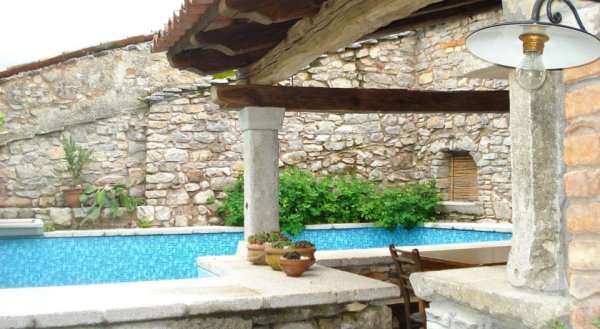 Holiday Home Karst Rustica