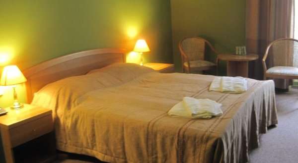 Abri Hotel