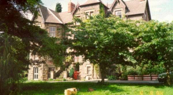 Brynhonddu Country House B&B