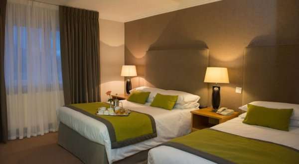 Killarney Oaks Hotel
