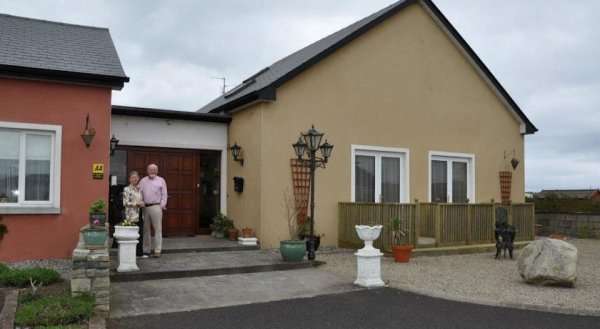 Seasons Lodge Guesthouse